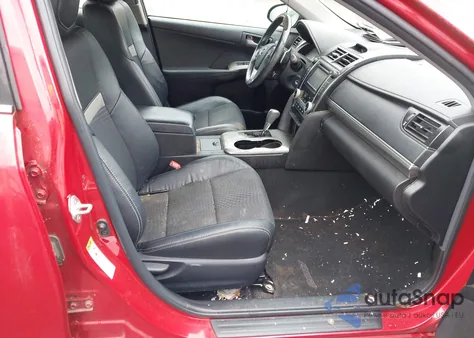 2012 Toyota Camry Se/Le/Xle z USA, uszkodzony, nr VIN 4T1BF1FK4CU527425